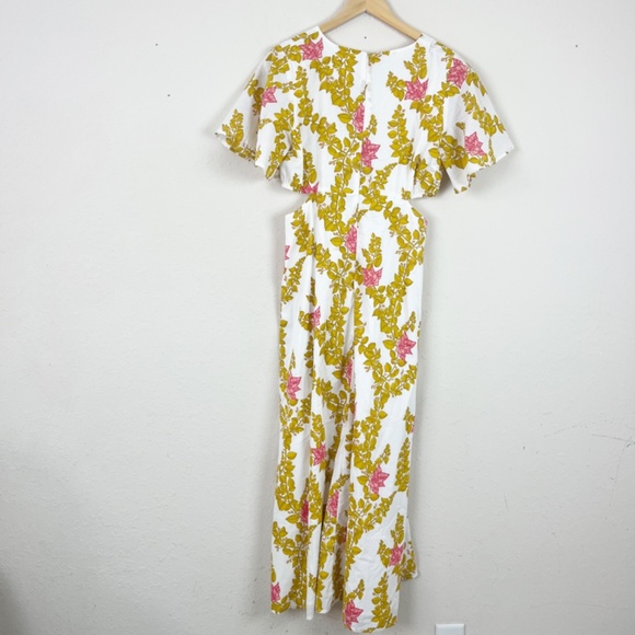Beyond By Vera Giselle Floral Cutout Maxi Dress Size Medium - Picture 7 of 7
